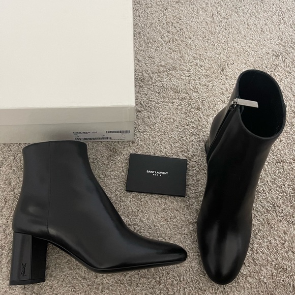 YSL BLACK BOOTIES size 37.5 - Picture 1 of 3